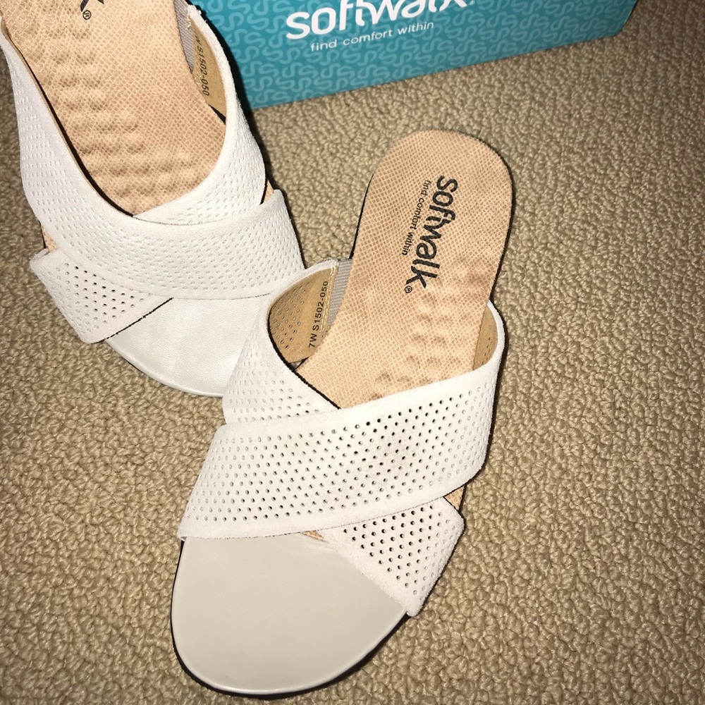 Softwalk Tillman Grey Perf sandals, Style S1502050